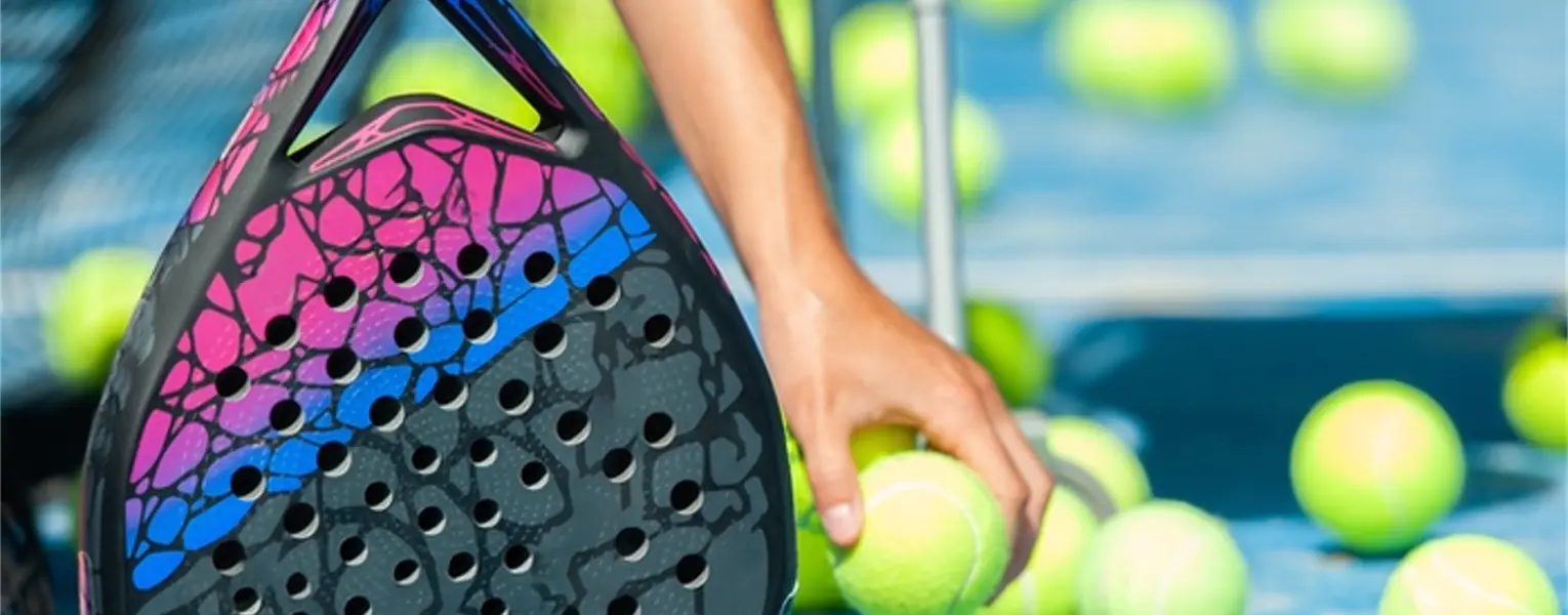 padel tennis playtomic platz buchen teaser